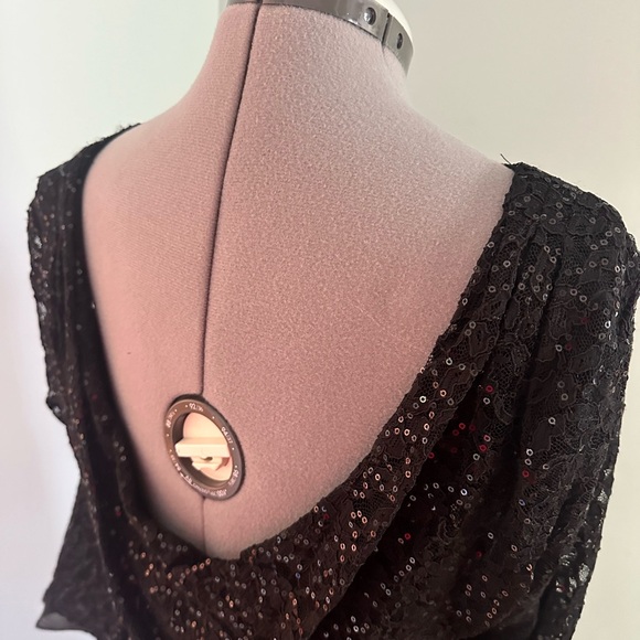 Ignite Evening Black Sequin Lace Bell-Sleeve Dress size 12 - Picture 4 of 9